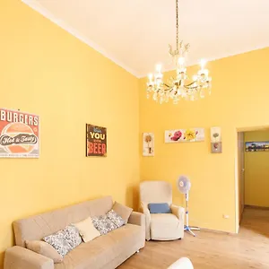 Duomo 77 - In The Heart Of The Historical Center By Elite , Napoli Italia
